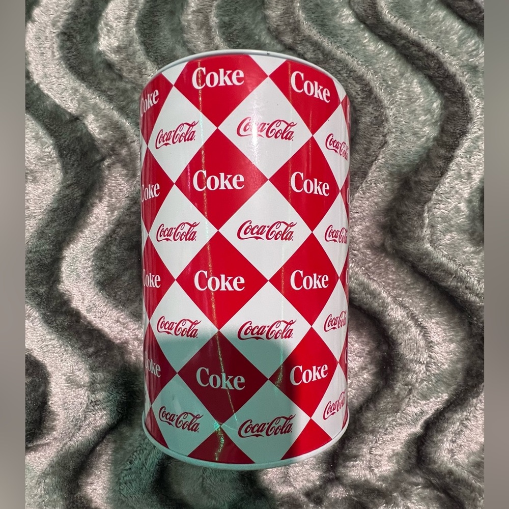 Coke can to put coins